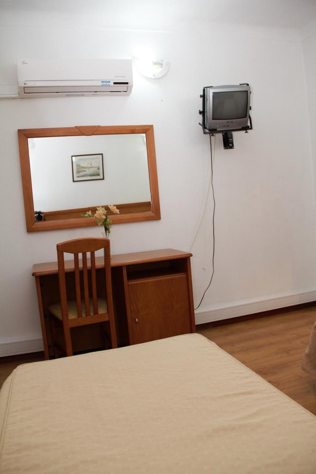 Bed and Breakfast Residencial Parque Celorico Da Beira Zewnętrze zdjęcie